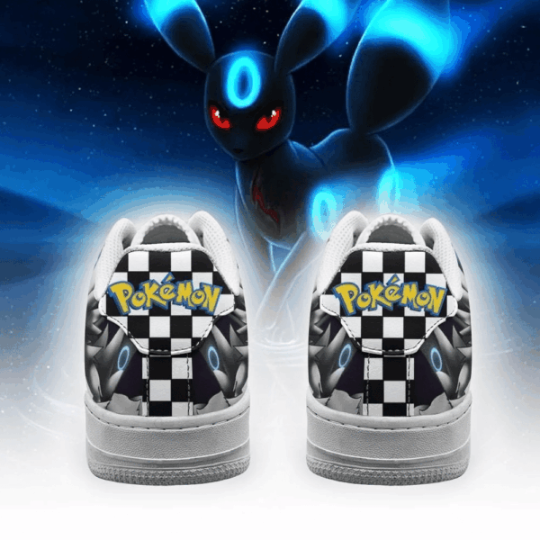 Baskets Air Force 1 Noctali – Pokémon – Motif damier – Image 3
