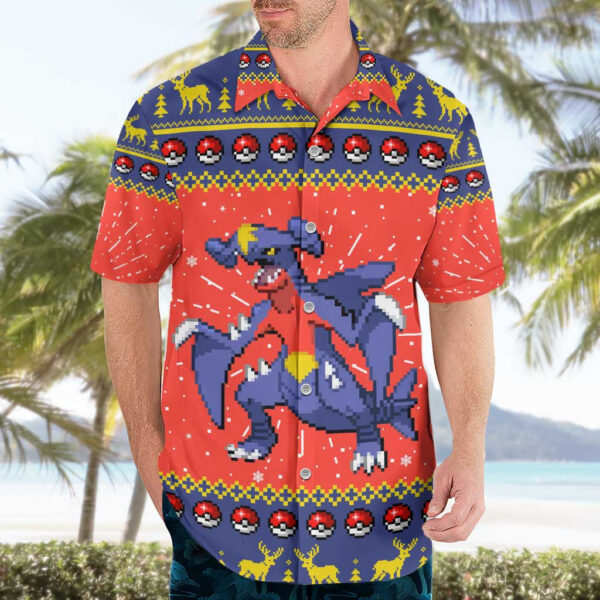 Chemise hawaïenne Carchacrok Pokémon motif Noël pixel - Maison Otaku – Image 3