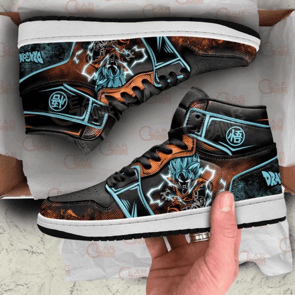 Baskets montantes Air Jordan Goku Blue – Chaussures montantes Dragon Ball – Image 2