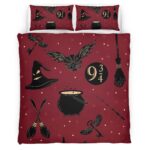 Housse De Couette Objets Magiques Harry Potter – Nimbus 2000, Choixpeau, Symboles Parure de lit Ensemble De Literie
